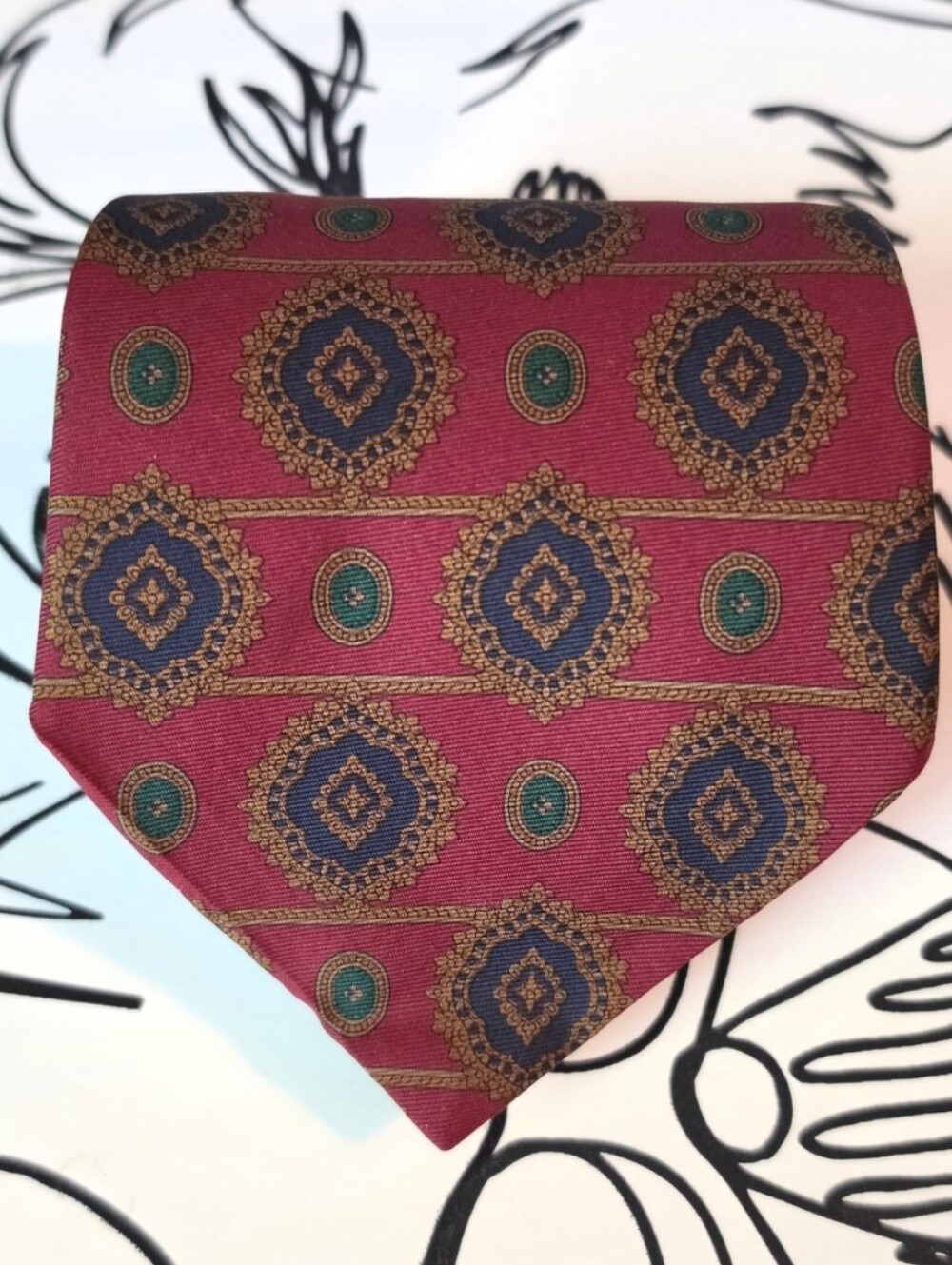 VTG Tommy Hilfiger Silk Tie Red Medallion Geometric Preppy Mens Necktie 59x3.75